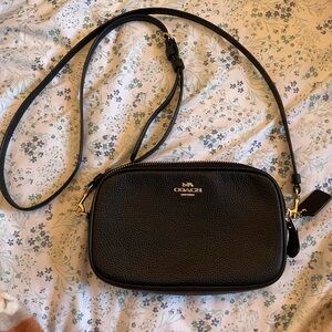 Coach 65547 pouch crossbody in black
